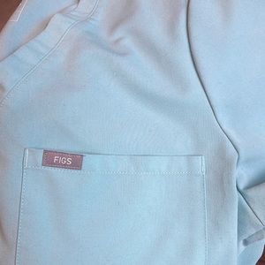 Figs women’s scrubs